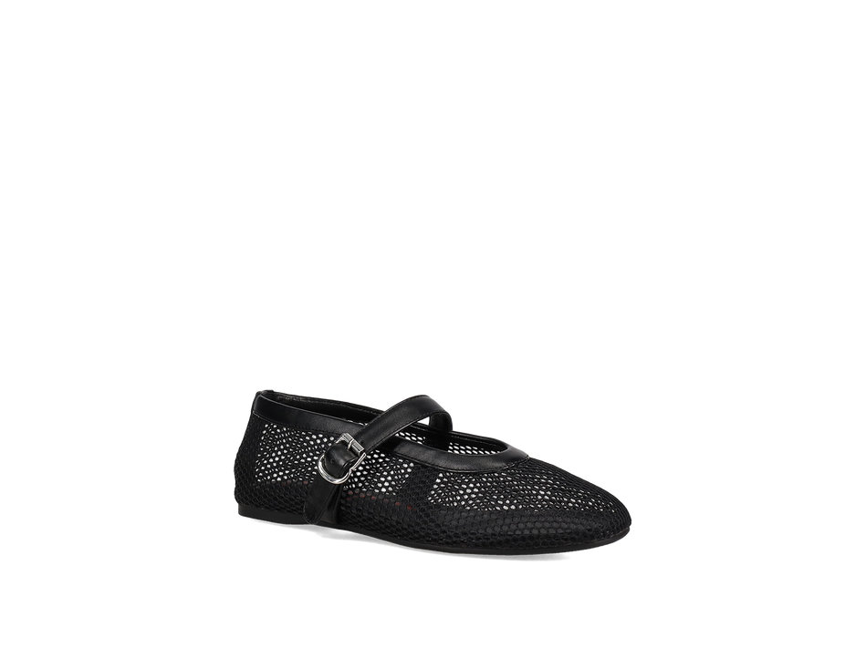Black ballet flat