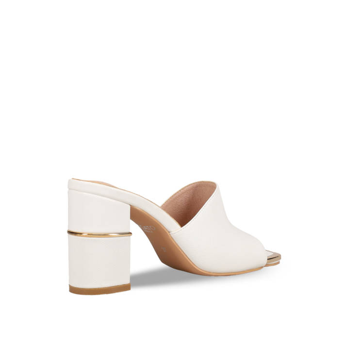 White mule sandal