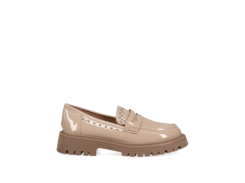 Beige patent  loafer