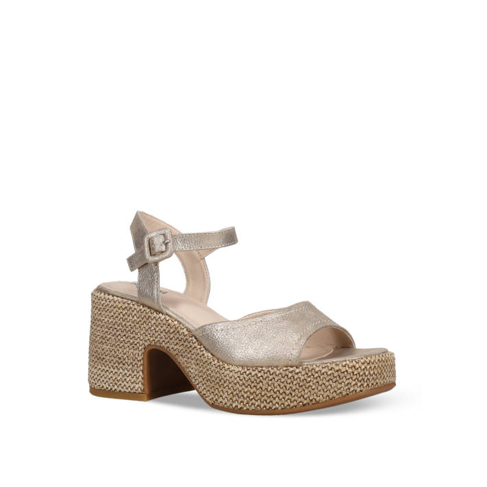 Gold metallic wedge