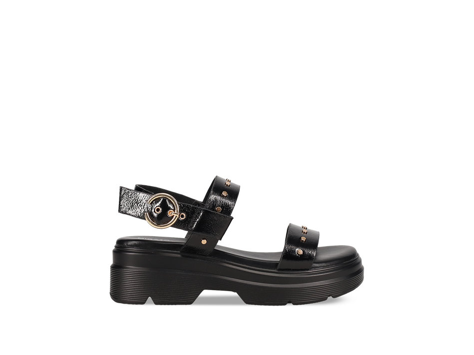 Black chunky sandal