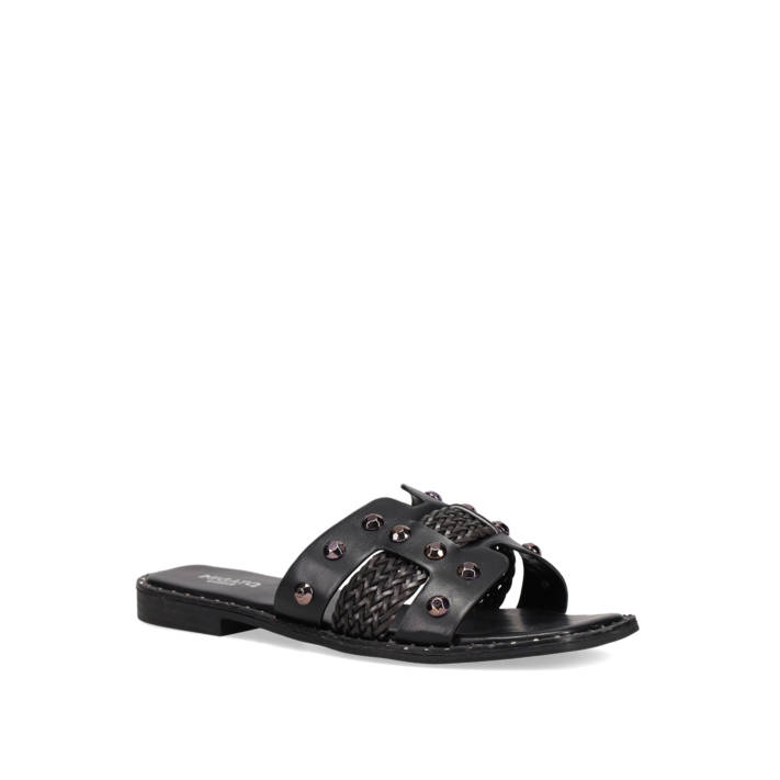 Black sandal