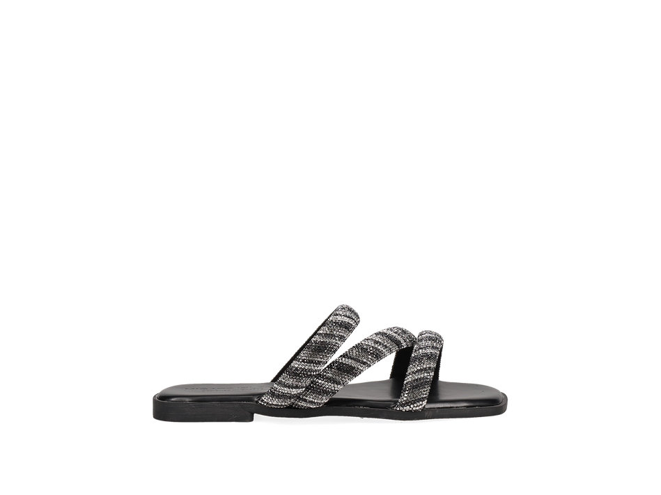 Black sandal