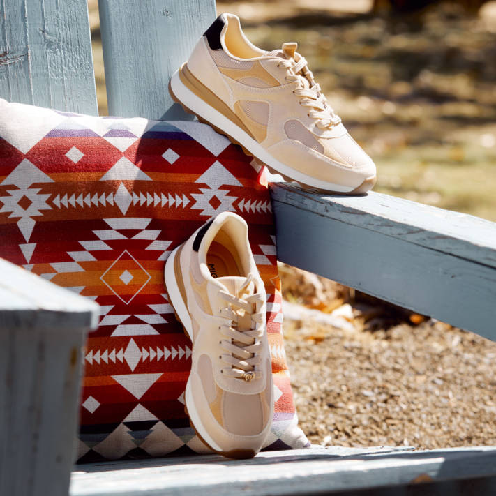 Καμηλό sneaker