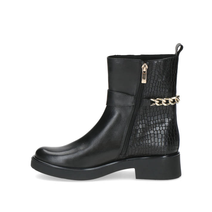 Black ankle leather boot