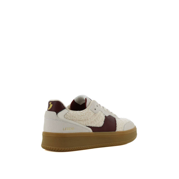 Μπεζ δερμάτινο sneaker