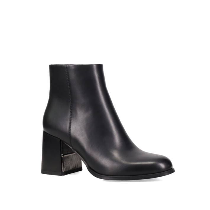 Black bootie