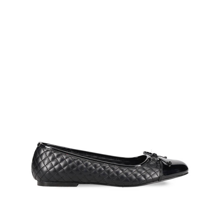 Black quilted ballet flat