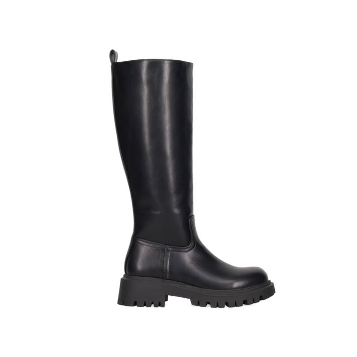 Black boot