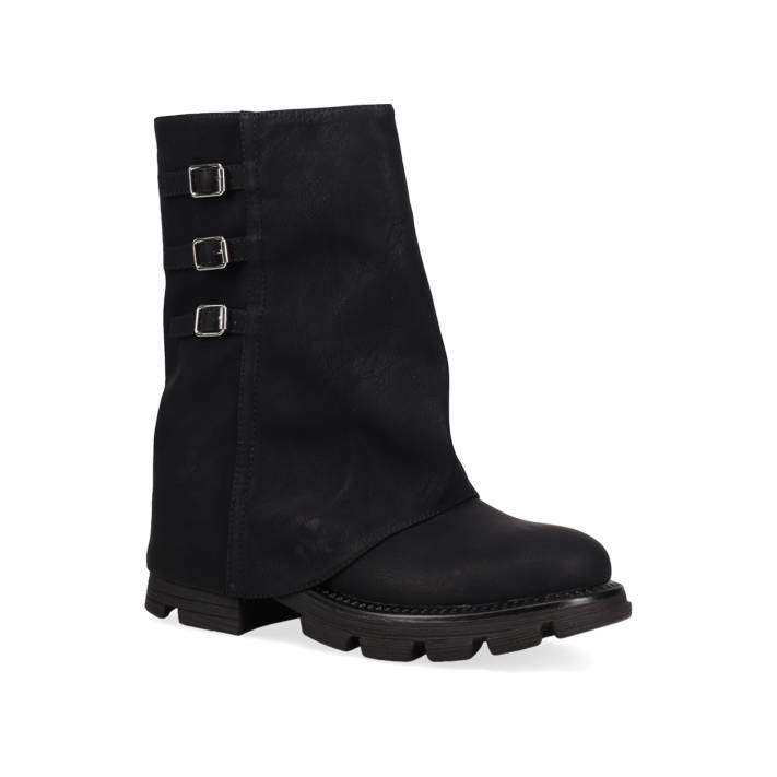 Black bootie with gaiter