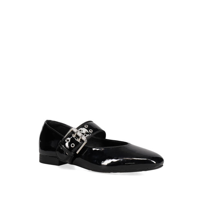 Black patent ballet flat