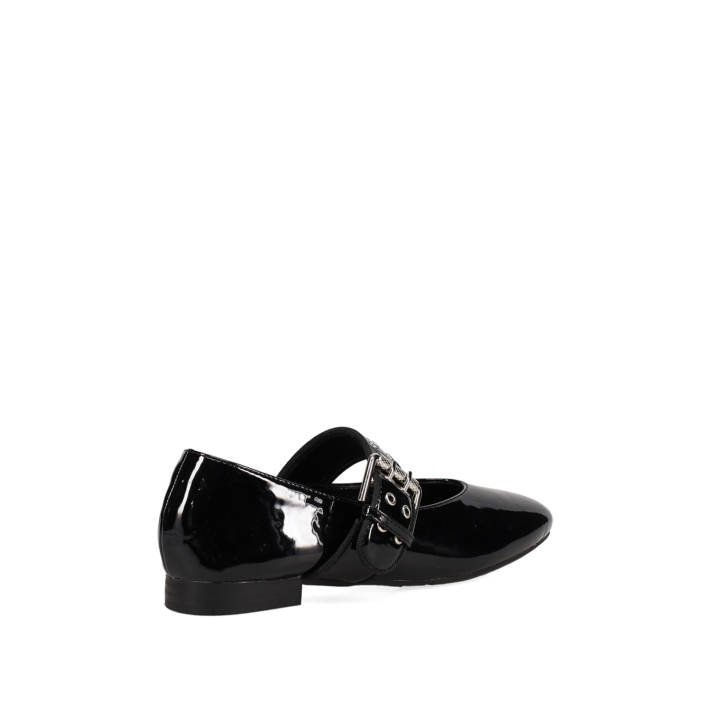 Black patent ballet flat