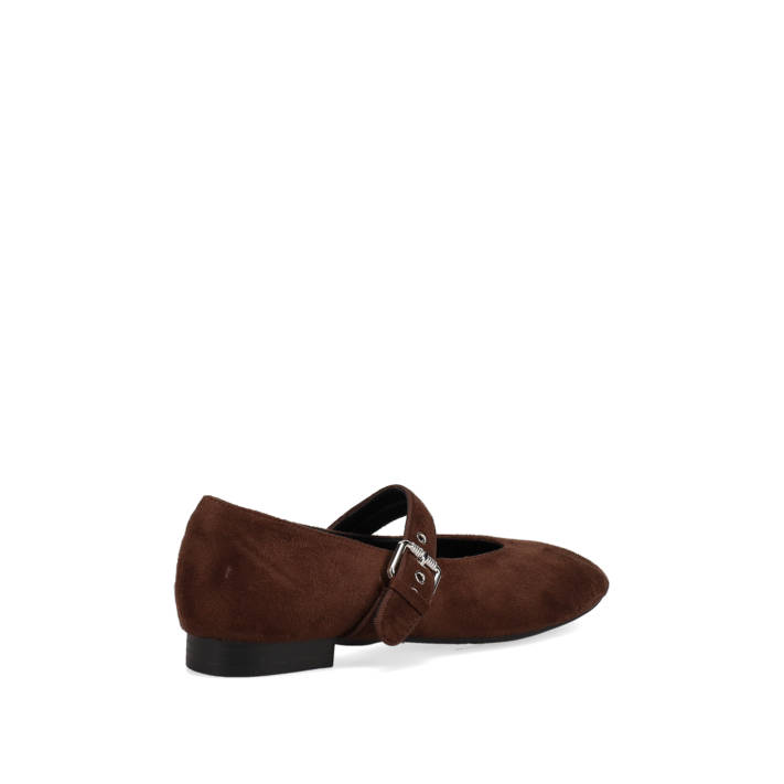 Brown ballet flat