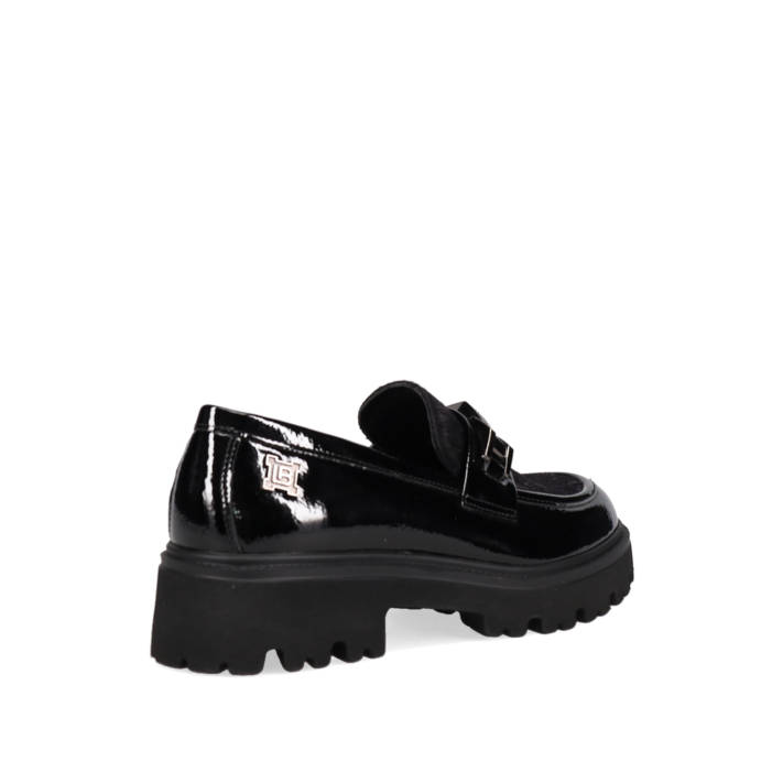 Μαύρο loafer λουστρίνι