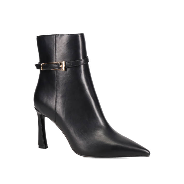 Μαύρο μποτάκι