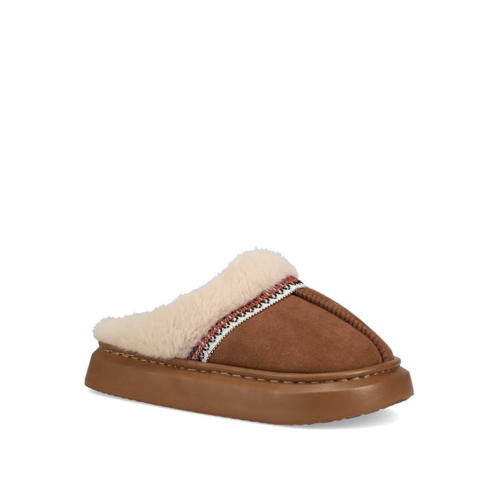 Tan slipper