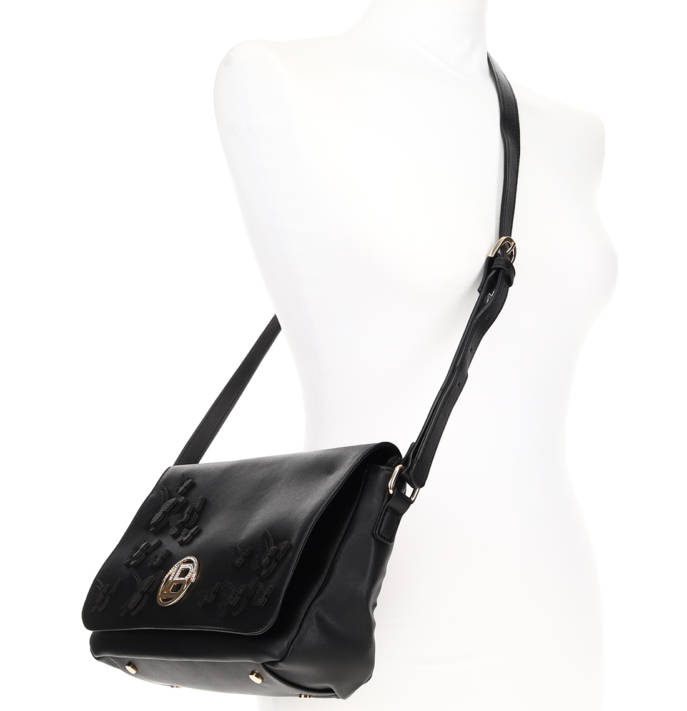 Burgundy shoulder bag