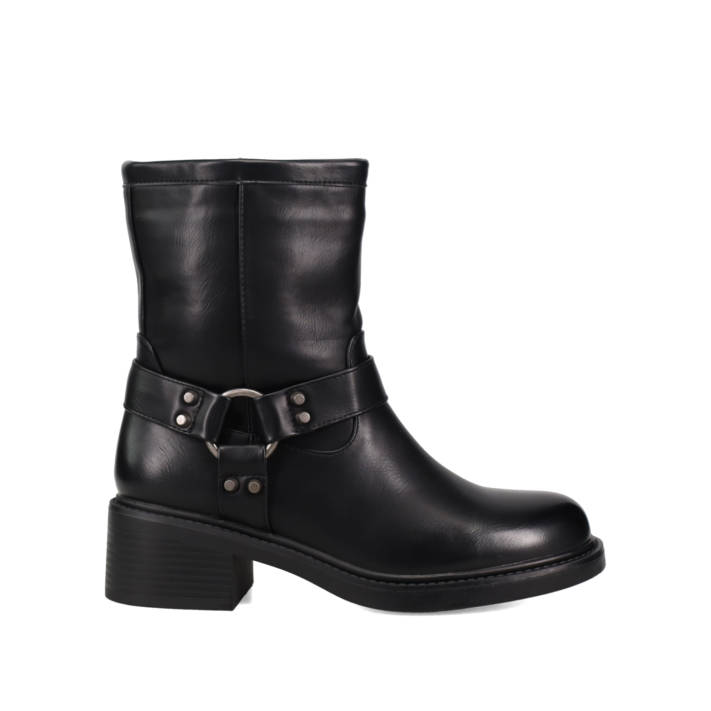 Black bootie