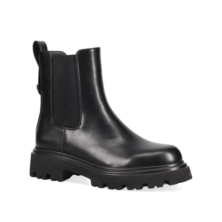 Black Chelsea bootie