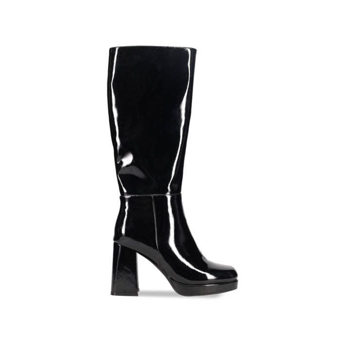 Μαύρη βινύλ μπότα