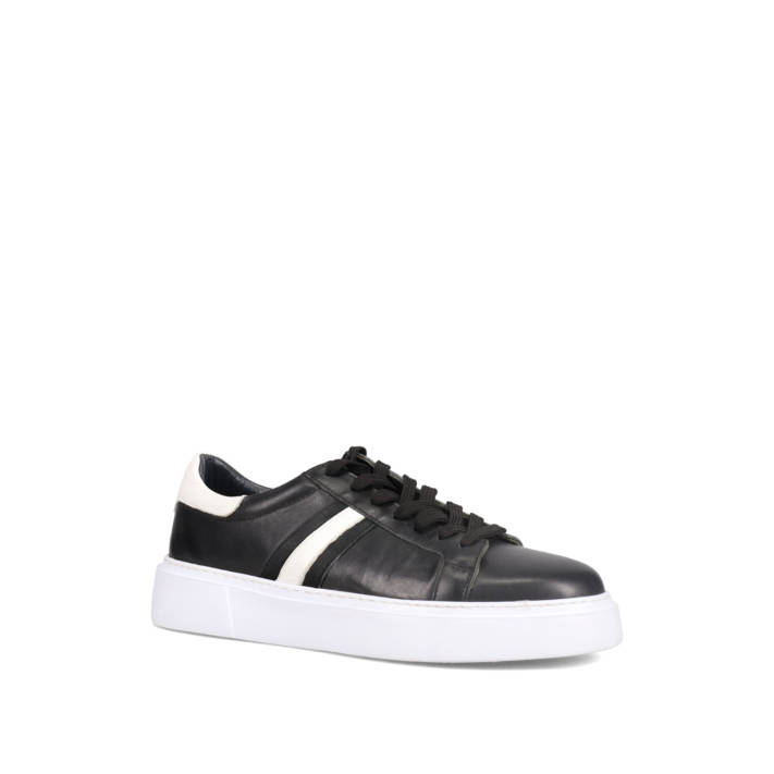 Μαύρο δερμάτινο ανδρικό sneaker