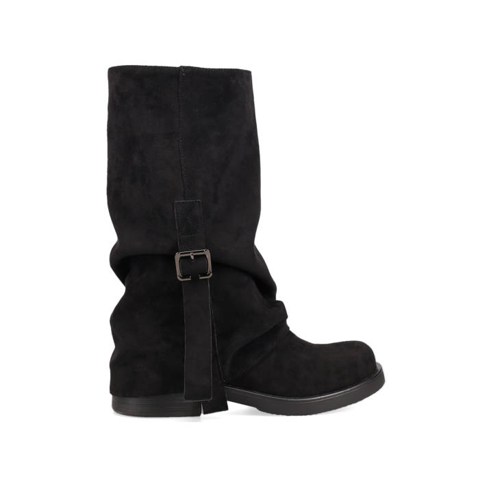 Μαύρη μπότα με γκέτα