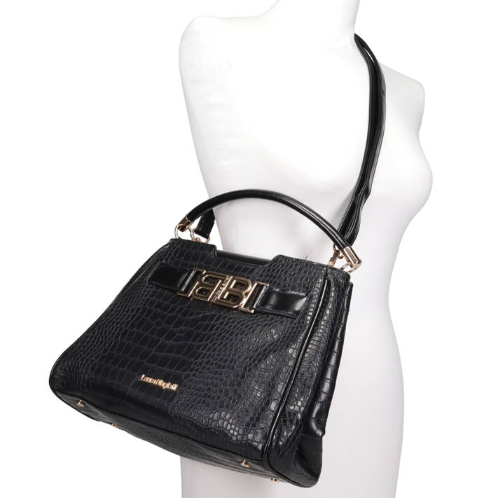 Μαύρη τσάντα χειρός