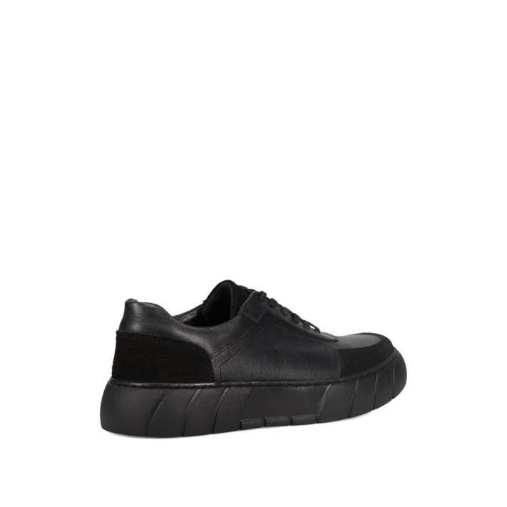 Μαύρο δερμάτινο ανδρικό sneaker