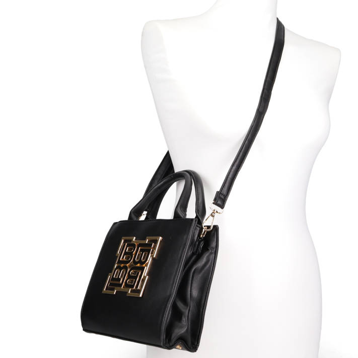 Μαύρη τσάντα χειρός