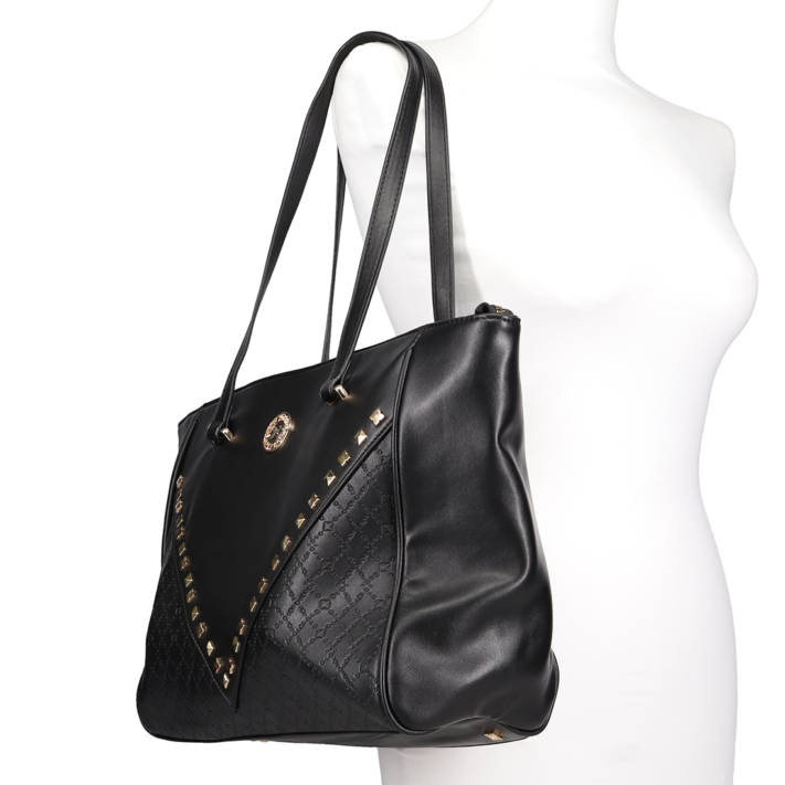 Black shoulder bag