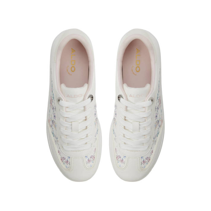 White sneaker AREANNE