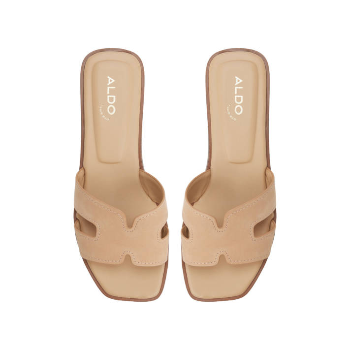 Μπεζ δερμάτινο σανδάλι ITSANDAL