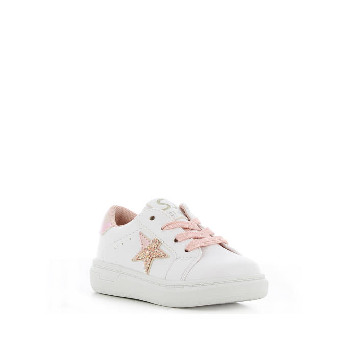 Kids white sneaker