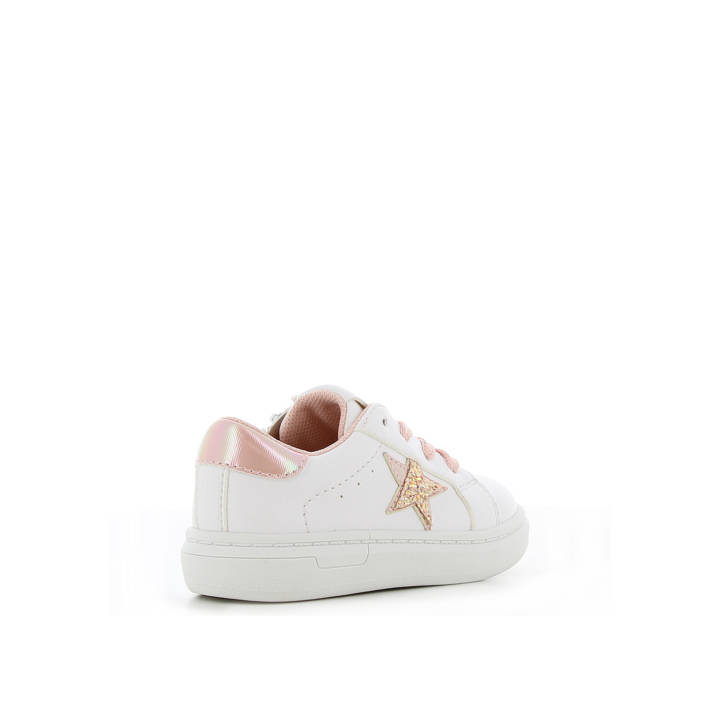 Kids white sneaker