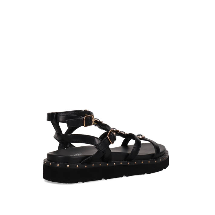 Black flatform sandal