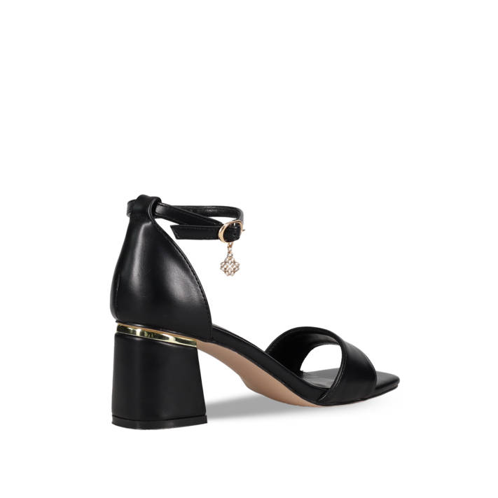 Black sandal