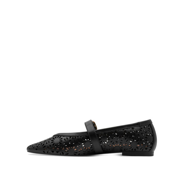 Black ballet flat