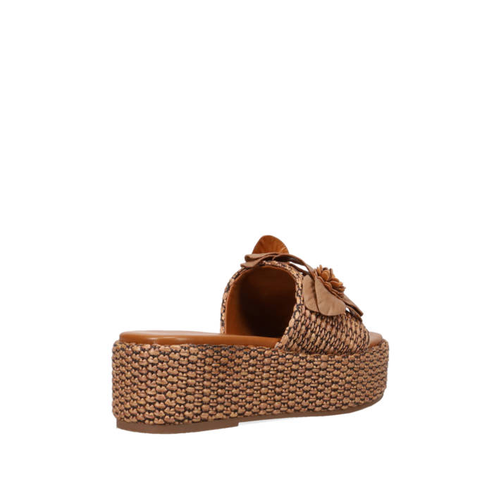 Καφέ flatform σανδάλι