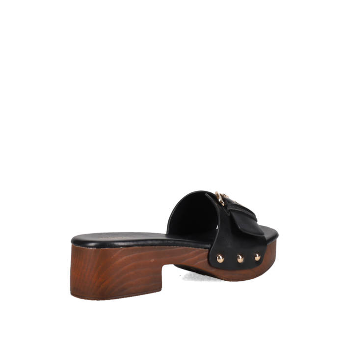 Μαύρο mule τσόκαρο
