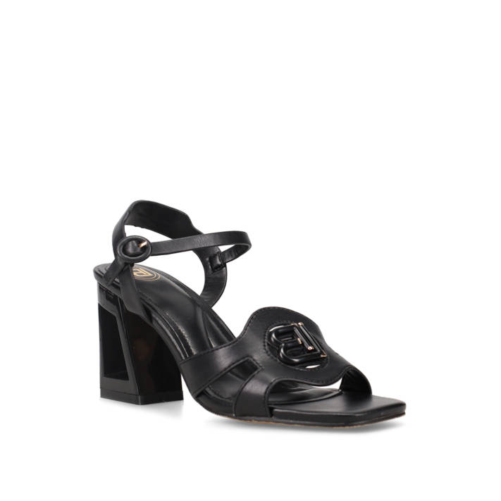 Black sandal