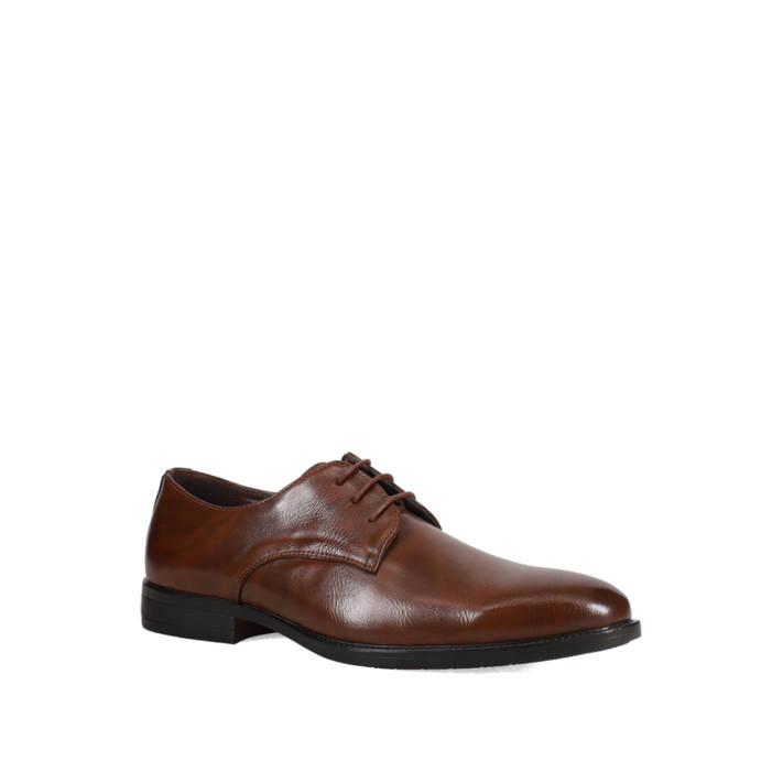 Men''s brown Oxford shoe