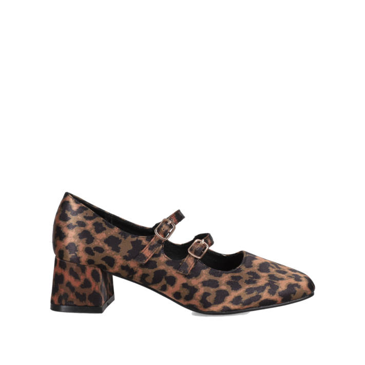 Animal print pump
