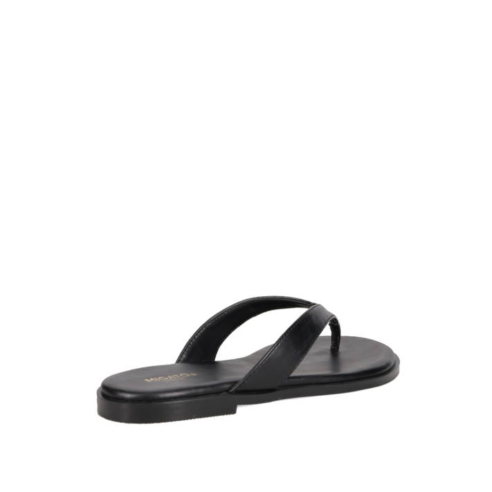 Black sandal