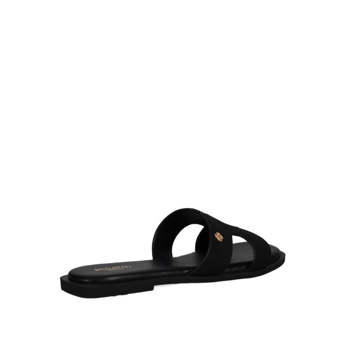 Black sandal