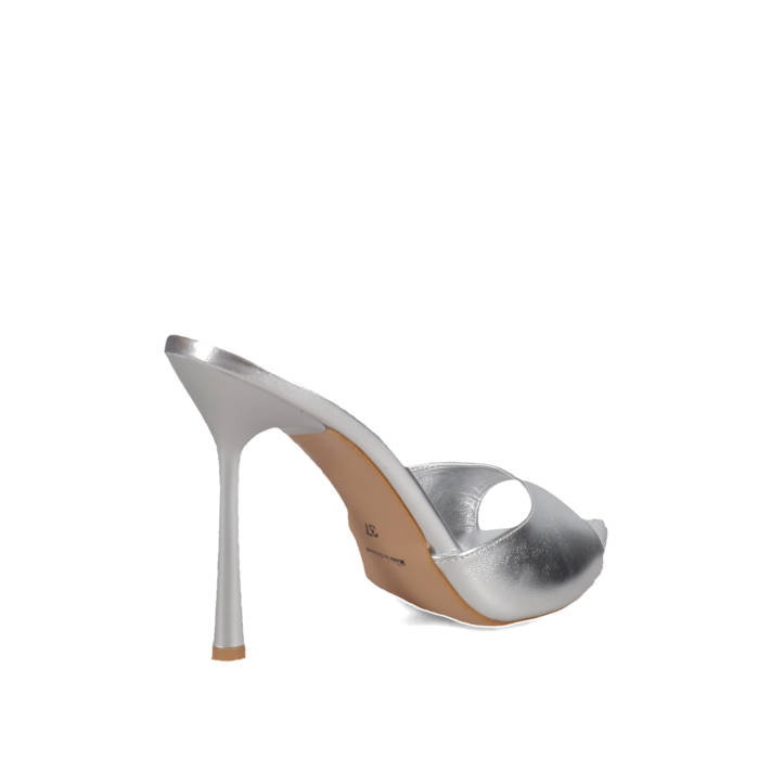 Silver mule