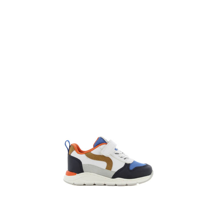 Λευκό παιδικό sneaker