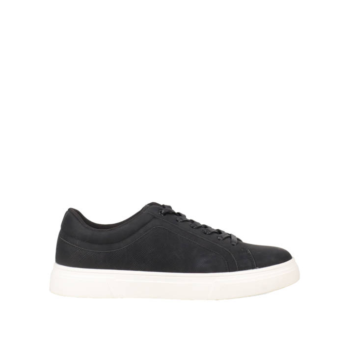 Men''s black sneaker