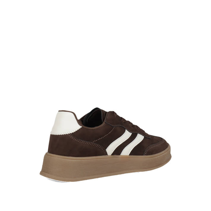 Καφέ sneaker