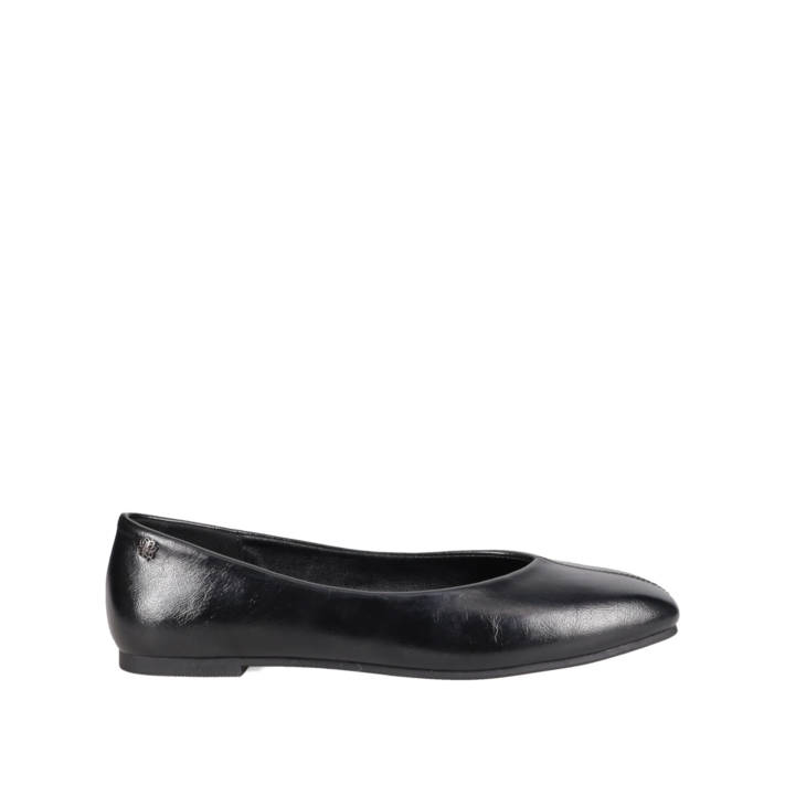 Black ballet flat
