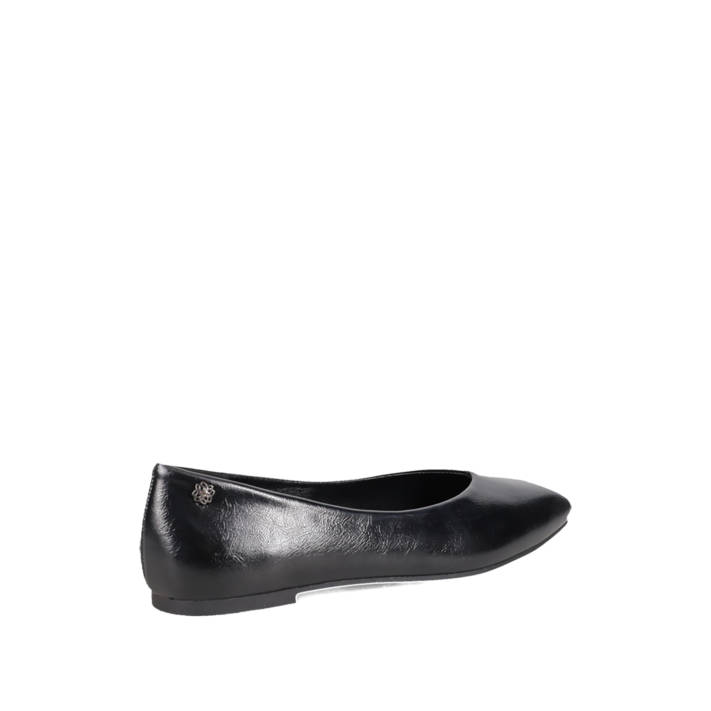 Black ballet flat